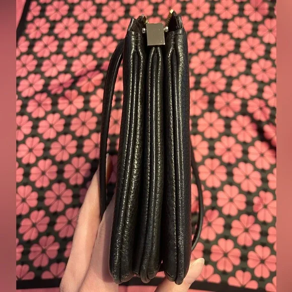Kate Spade Black Leila Triple Gusset Crossbody 😍 - Picture 6 of 16